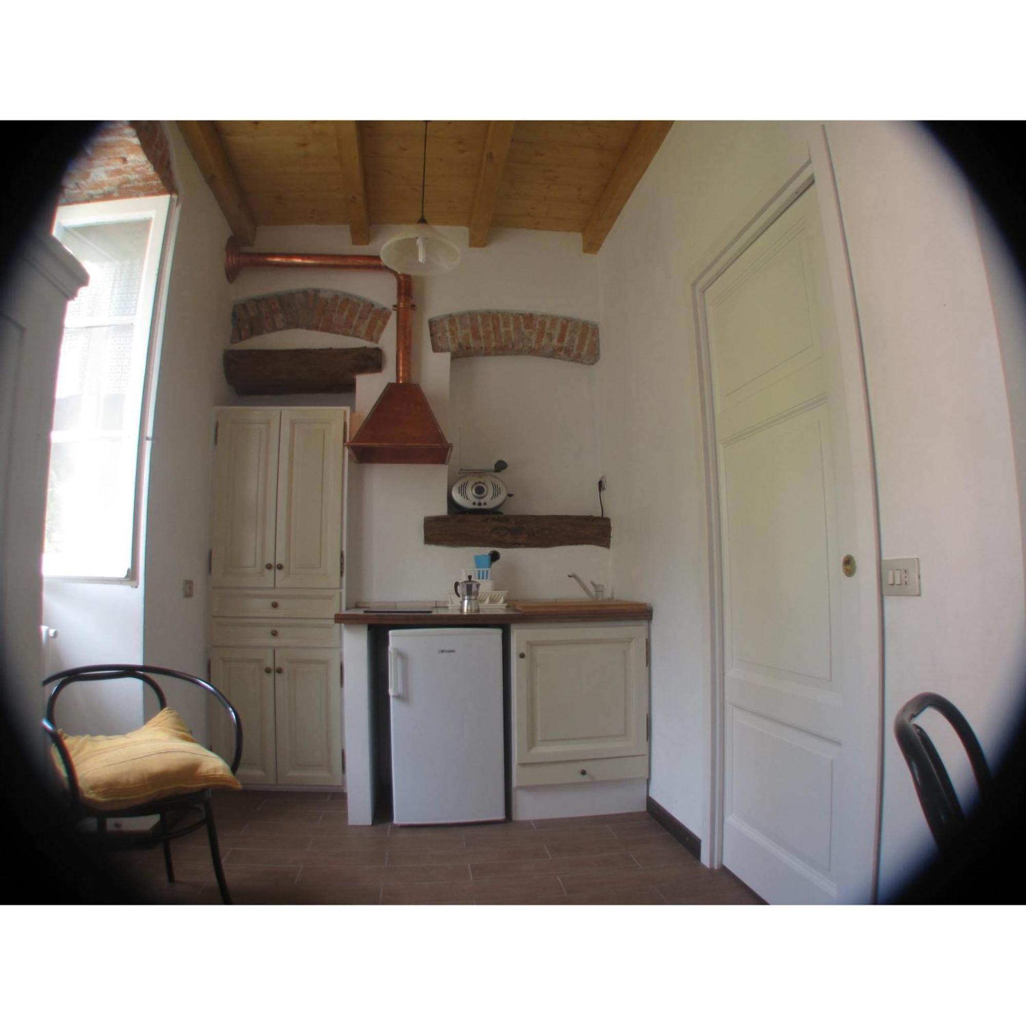 Casa Martelli Appartement Belgirate Kamer foto